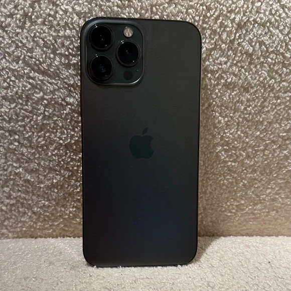 Unlocked iPhone 13 Pro Max - 512 GB - Graphite - Picture 1 of 8